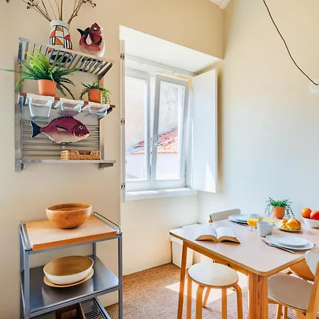 Graca Break With Balcony * Lissabon