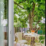 Graca Break With Balcony * Lissabon