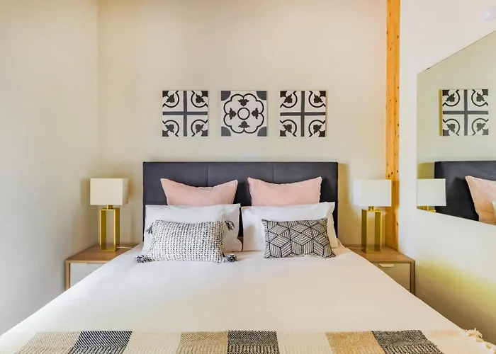 Graca Break With Balcony