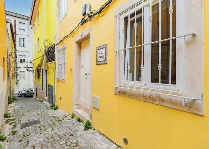 Graca Break With Balcony Διαμέρισμα *